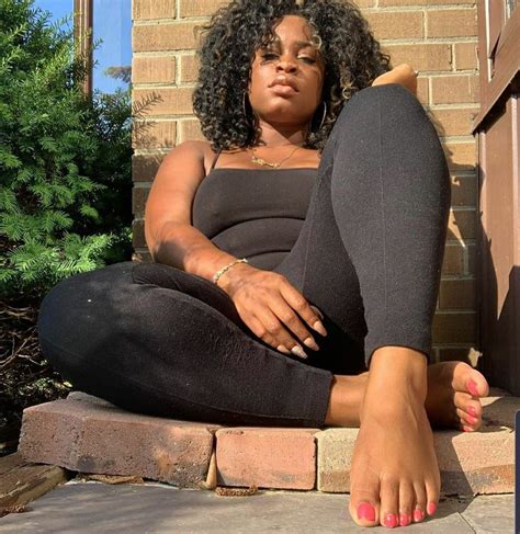 ebony milf feet Search